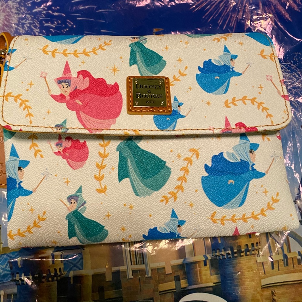 NWT Disney Dooney & Bourke Sleeping Beauty